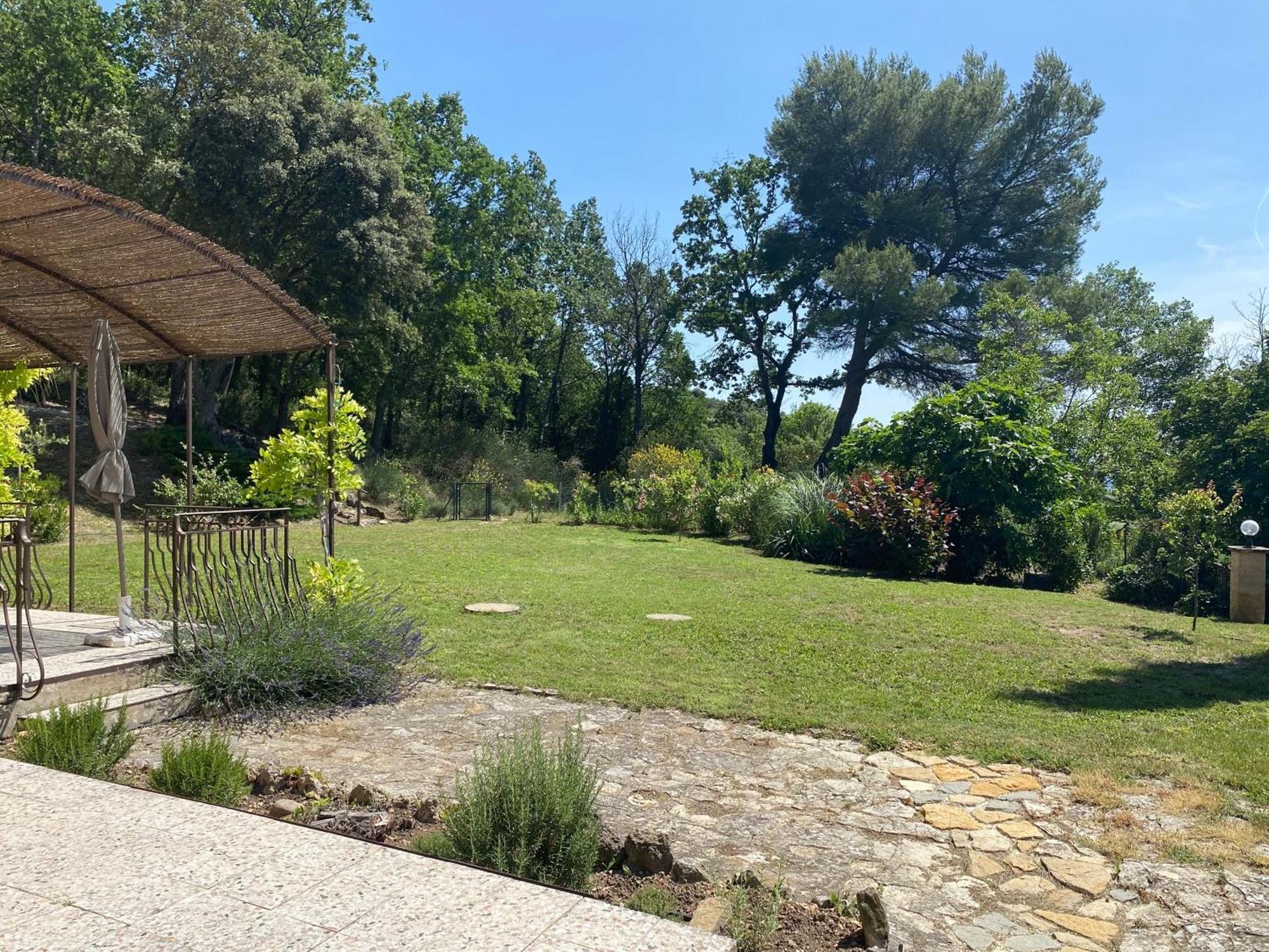 Les Oliviers Villa Vaugines Екстериор снимка